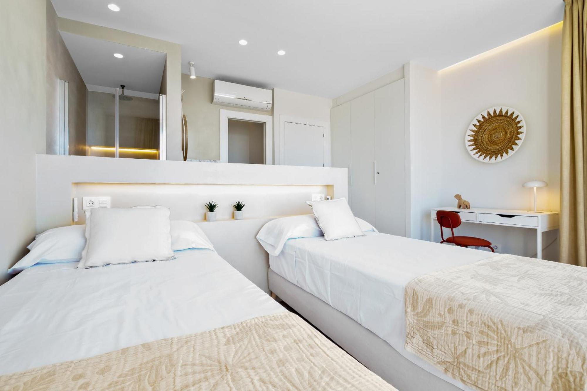 Santa Clara Modern & Exclusive Seafront Apartment Торремолинос Экстерьер фото