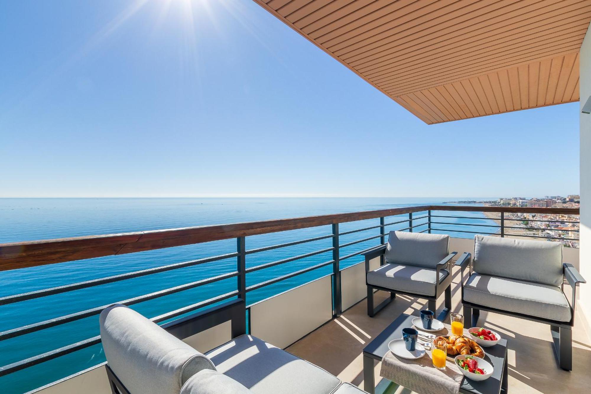 Santa Clara Modern & Exclusive Seafront Apartment Торремолинос Экстерьер фото