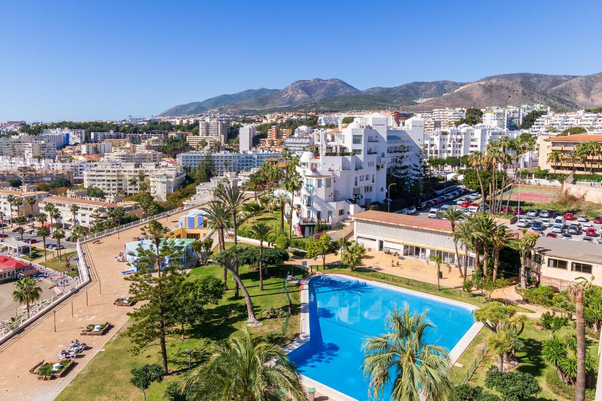 Santa Clara Modern & Exclusive Seafront Apartment Торремолинос Экстерьер фото