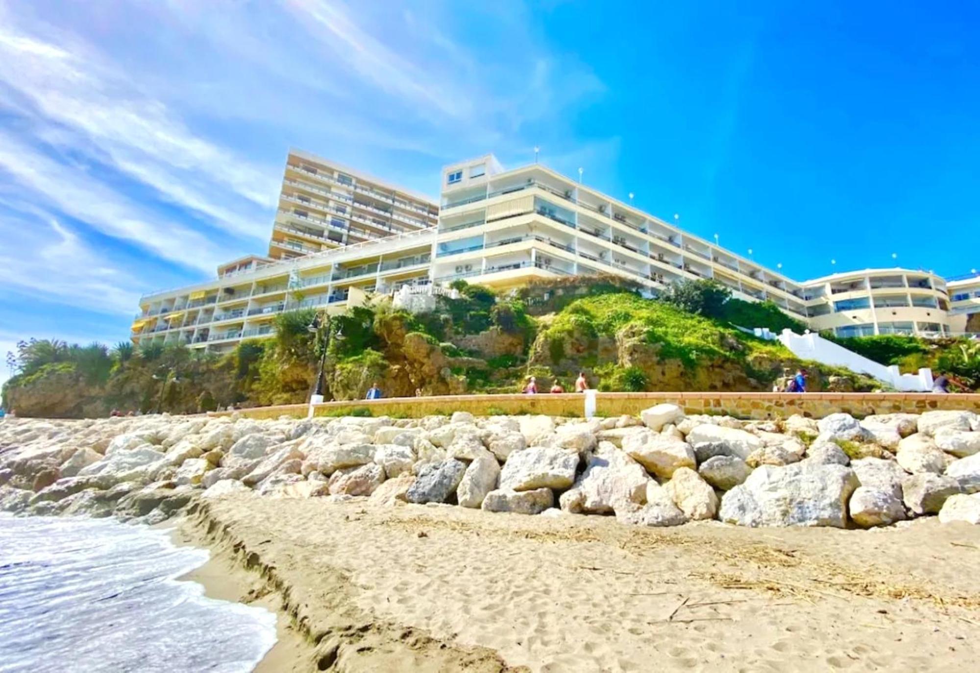 Santa Clara Modern & Exclusive Seafront Apartment Торремолинос Экстерьер фото