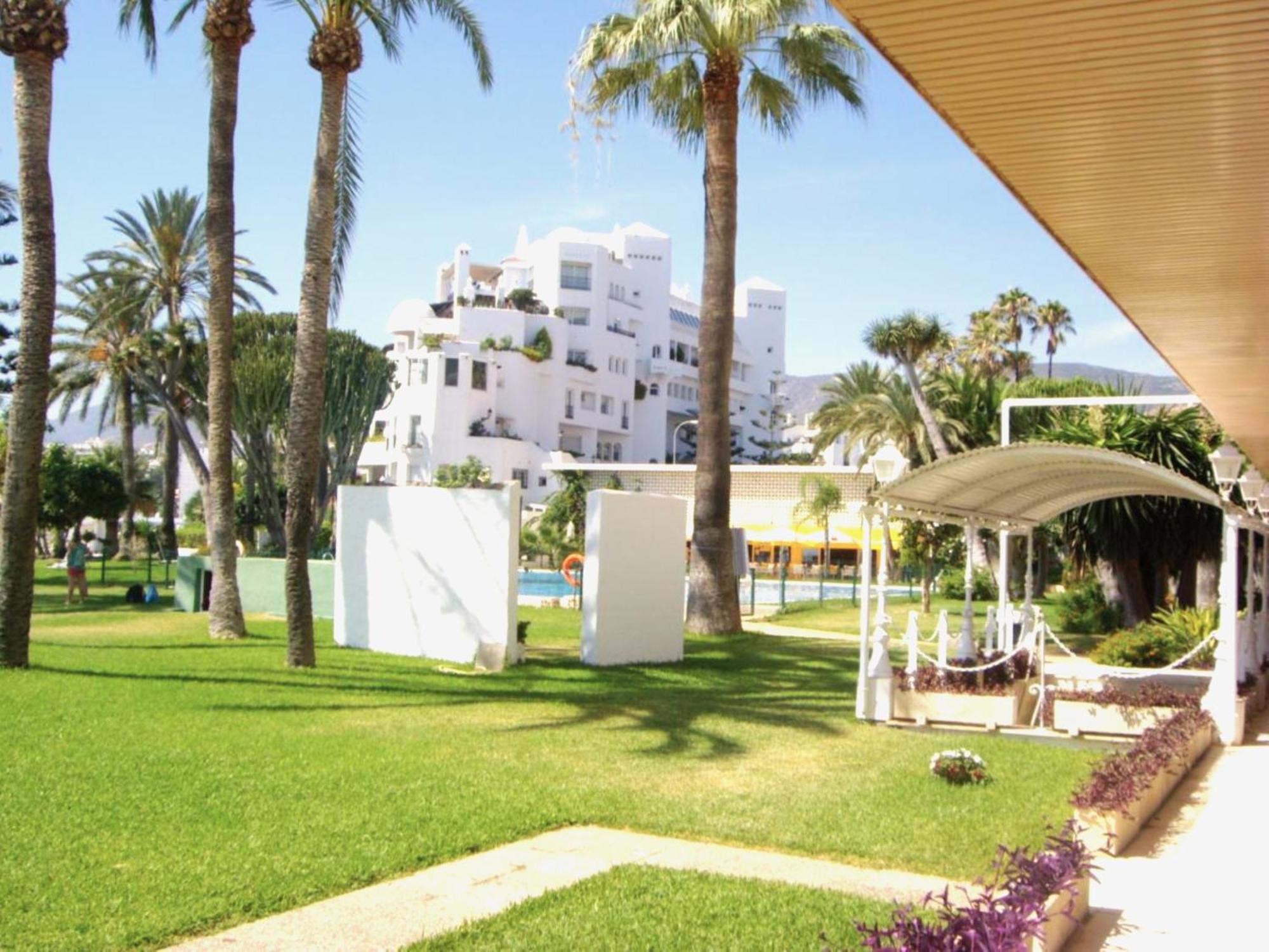 Santa Clara Modern & Exclusive Seafront Apartment Торремолинос Экстерьер фото