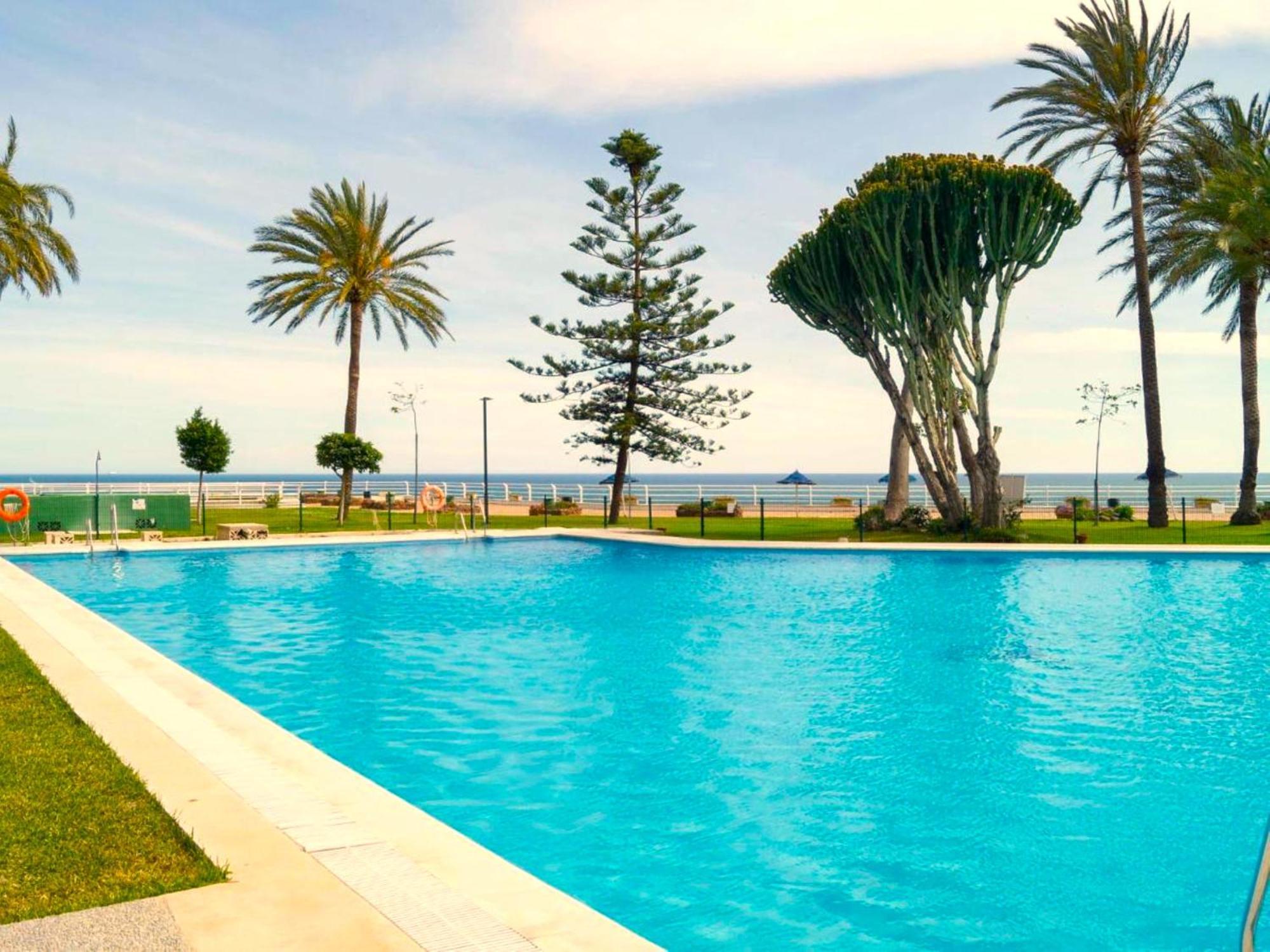 Santa Clara Modern & Exclusive Seafront Apartment Торремолинос Экстерьер фото