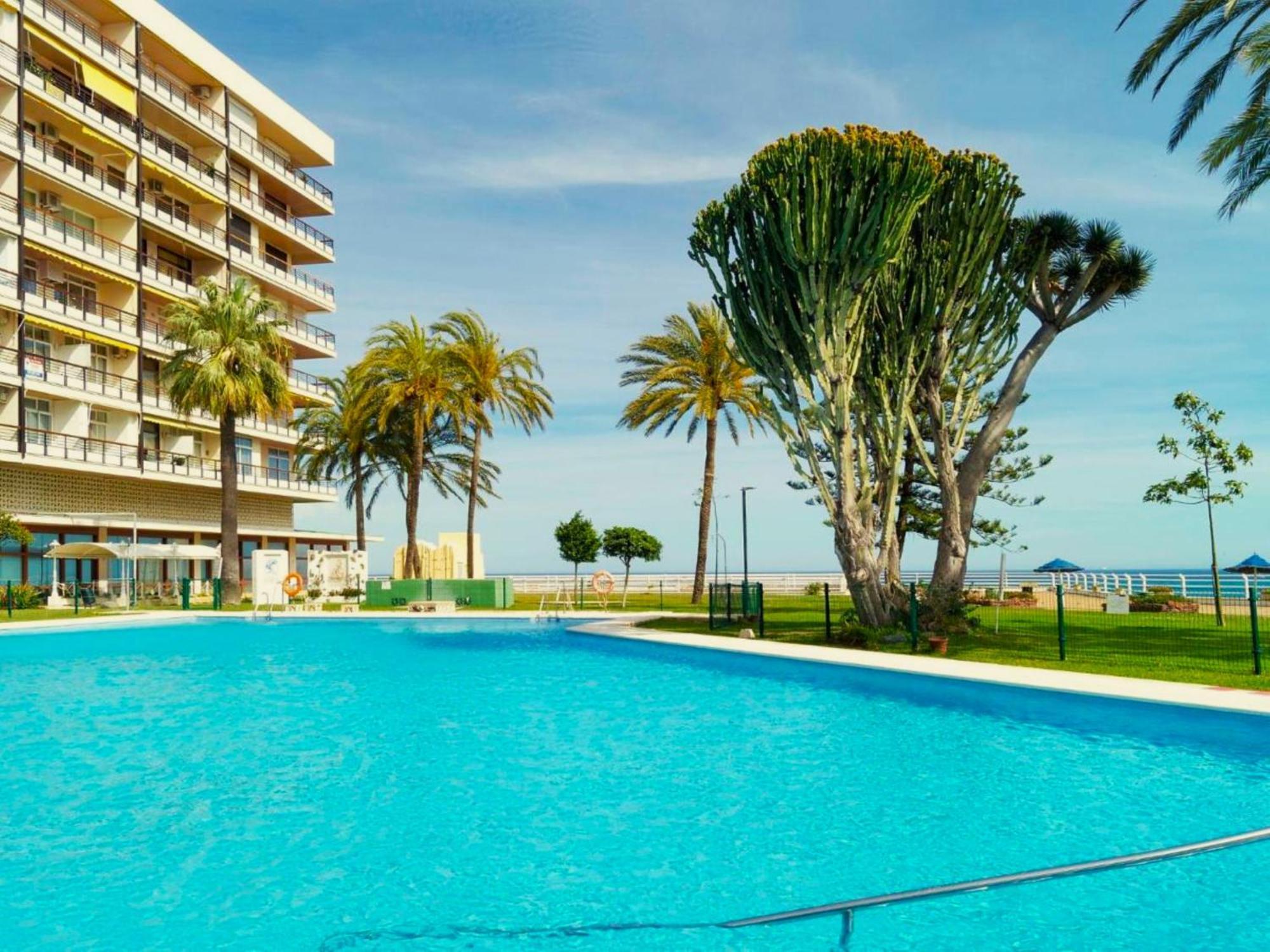 Santa Clara Modern & Exclusive Seafront Apartment Торремолинос Экстерьер фото